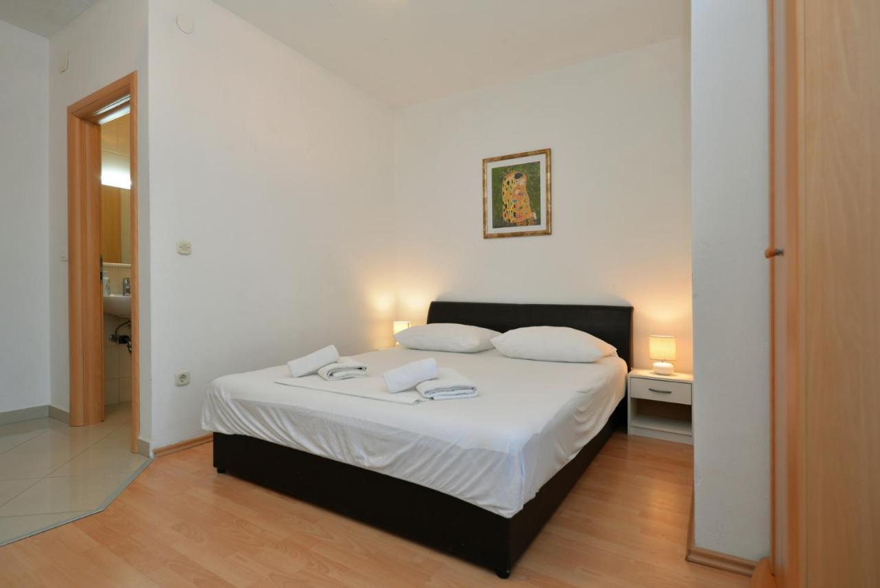 Apartmani Vedrana, Murter Exterior photo